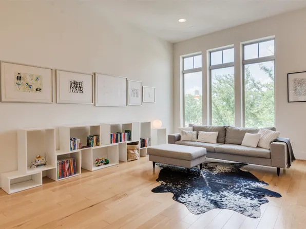 5429 Hidalgo St Unit B, Houston, TX 77056