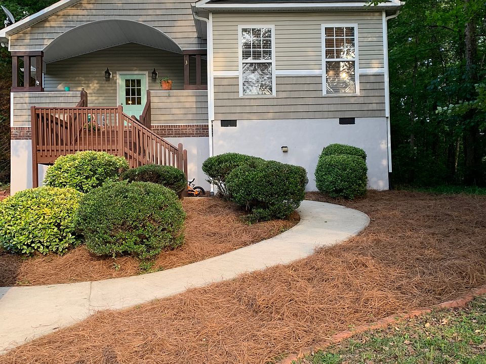 1st image of 3 Montford Ct