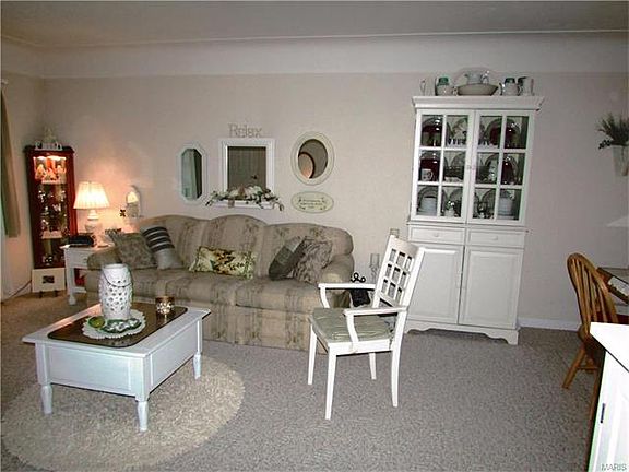 4th image of 817 Forest Ln