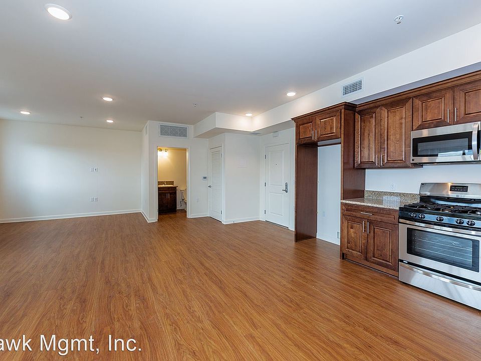 1st image of 7108 Amigo Ave #311