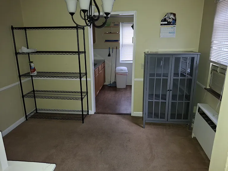 2351 Vera Ave — Photo 9