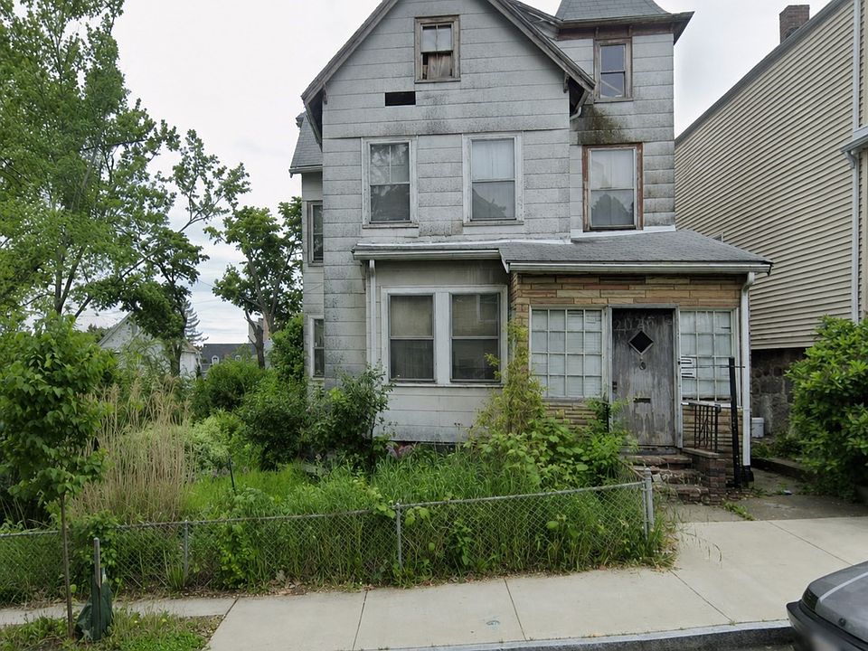 1st image of 15R & 15 Lambert Ave