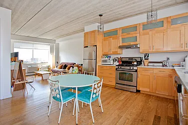 Sold by Avenue Sotheby's International Realty