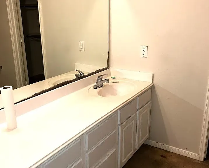Master bath vanity