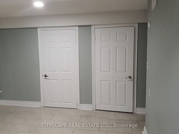 3rd image of 3932 Beechnut Row #Basement