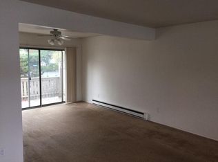 7030 SW Canyon Crest Dr APT 1, Portland, OR 97225