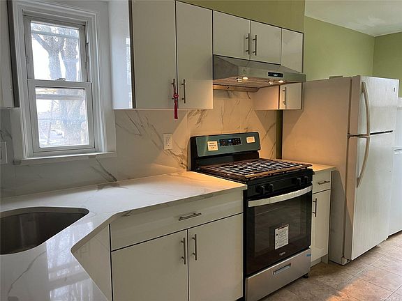 4th image of 149-34 Hollywood Ave Floor 2