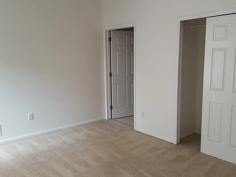 1114 Oakcroft Ln — Photo 24