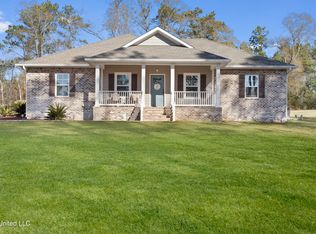 20218 Twin Lakes Dr, Saucier, MS 39574