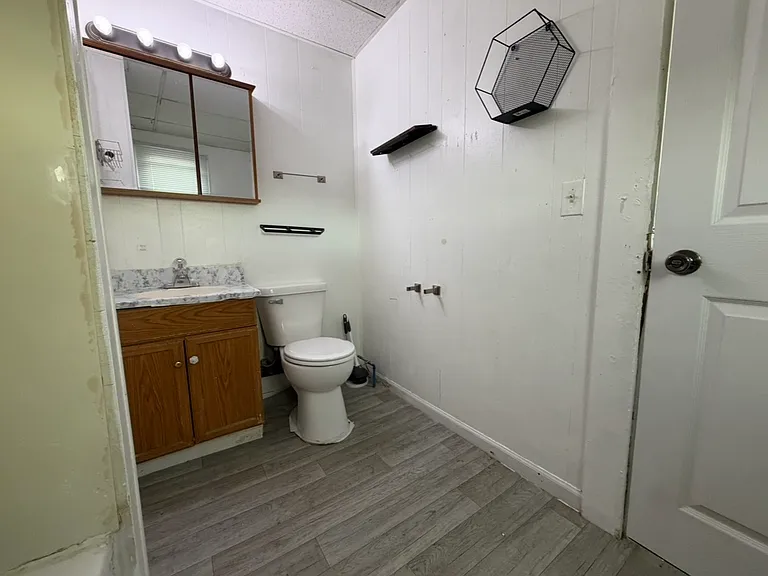 304 E Main St #3 — Photo 25
