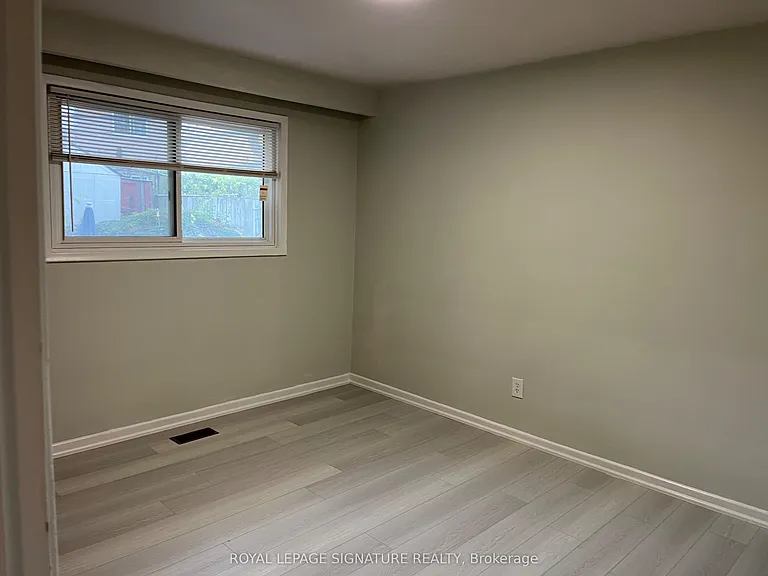23 Allanford Rd — Photo 13