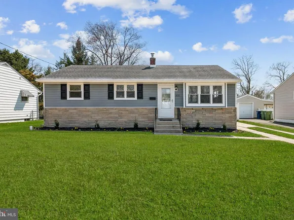 500 W Charles St, Palmyra, NJ 08065