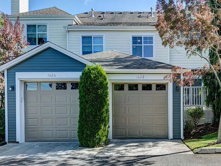 1622 Huckleberry Cir — Photo 1