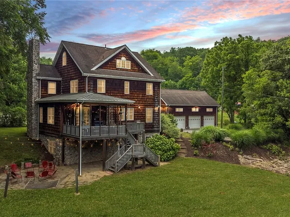 1150 River Rd S, Freeport, PA 16229