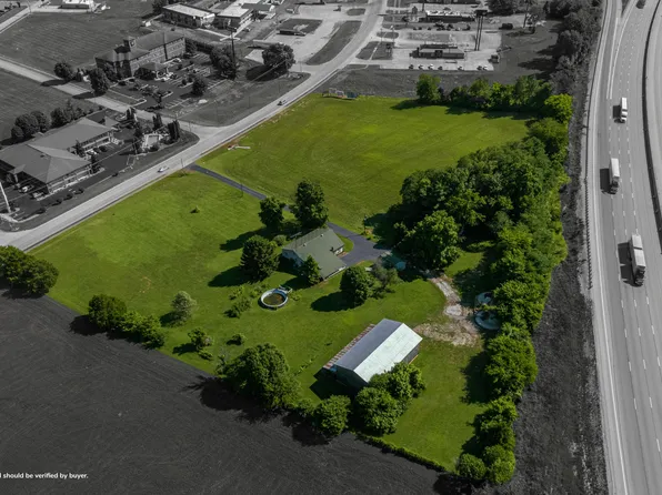 702 Mammoth Cave St, Cave City, KY 42127