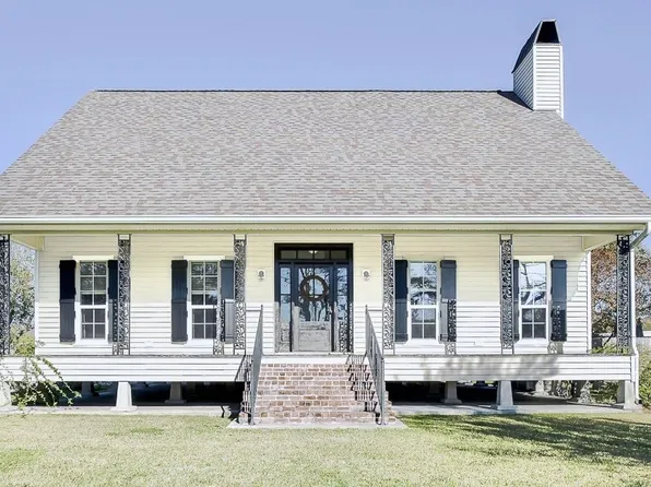 2843 Lee Dr, Pierre Part, LA 70339
