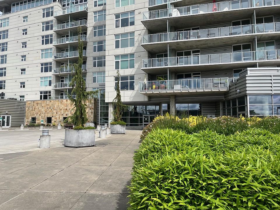 Entrance to Esplanade