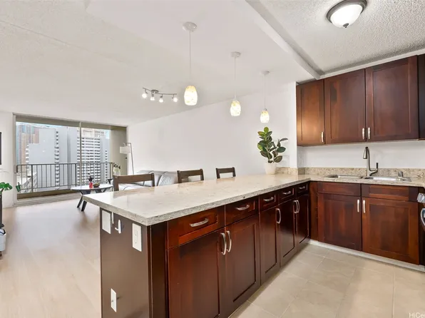 400 Hobron Ln APT 1705, Honolulu, HI 96815