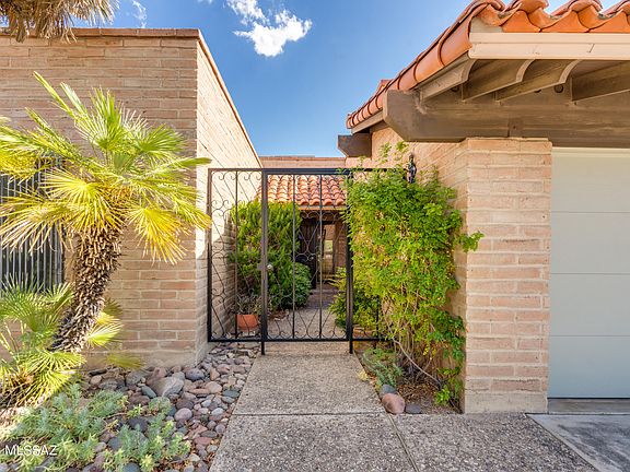 3rd image of 1467 W Sendero Uno