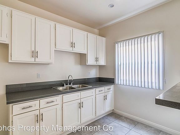 5th image of 420 N Coronado St APT 204