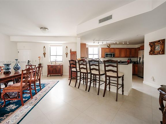 3rd image of 8390 SW 72nd Ave APT 707