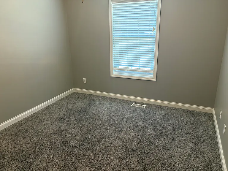 442 Honeysuckle Creek Dr — Photo 14