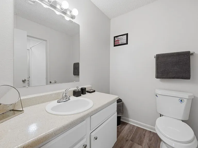 Park Place Apartments — Photo 18