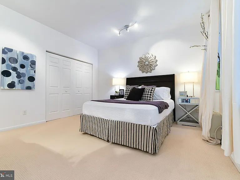 1843 Mintwood Pl NW #102 — Photo 7