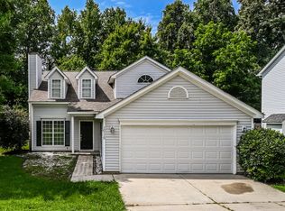 10115 Northwoods Forest Dr, Charlotte, NC 28214