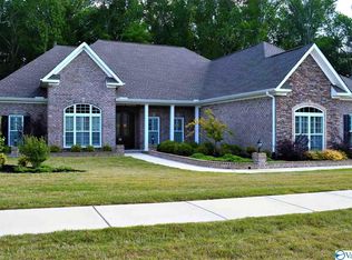 120 Cedar Br, Madison, AL 35756