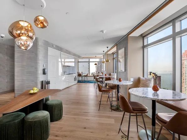 123 Washington Street image 11 of 14