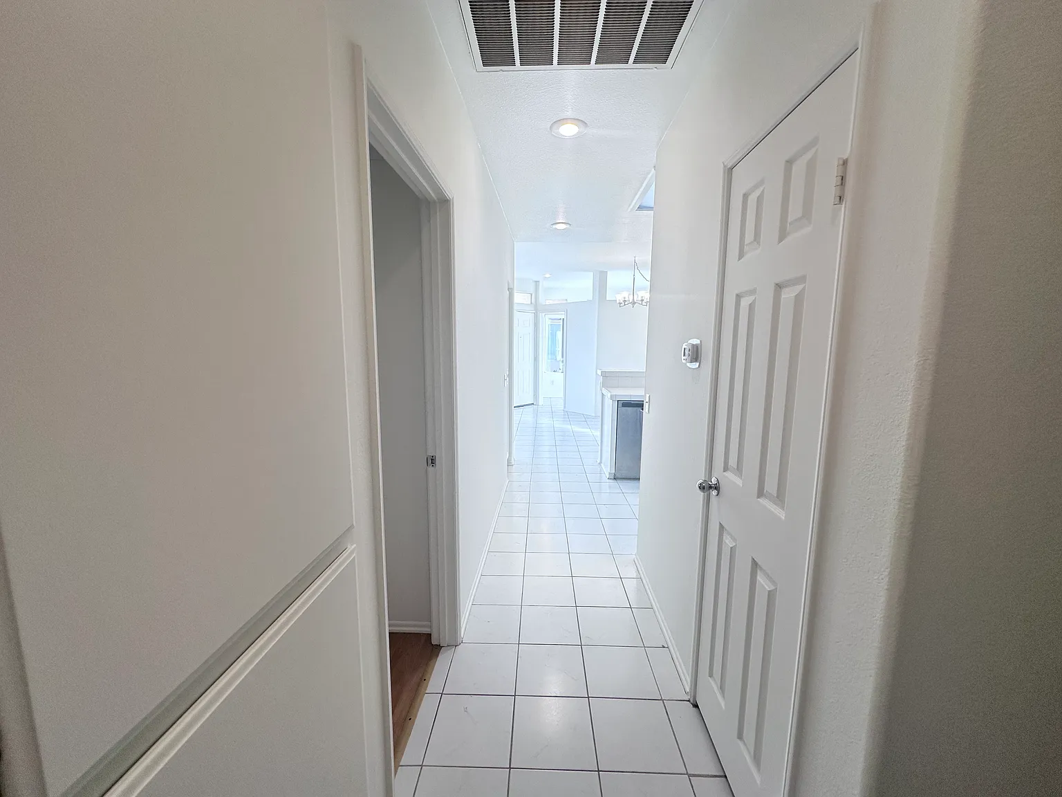 2 bed, 1127 sqft, $2,800 — Photo 2
