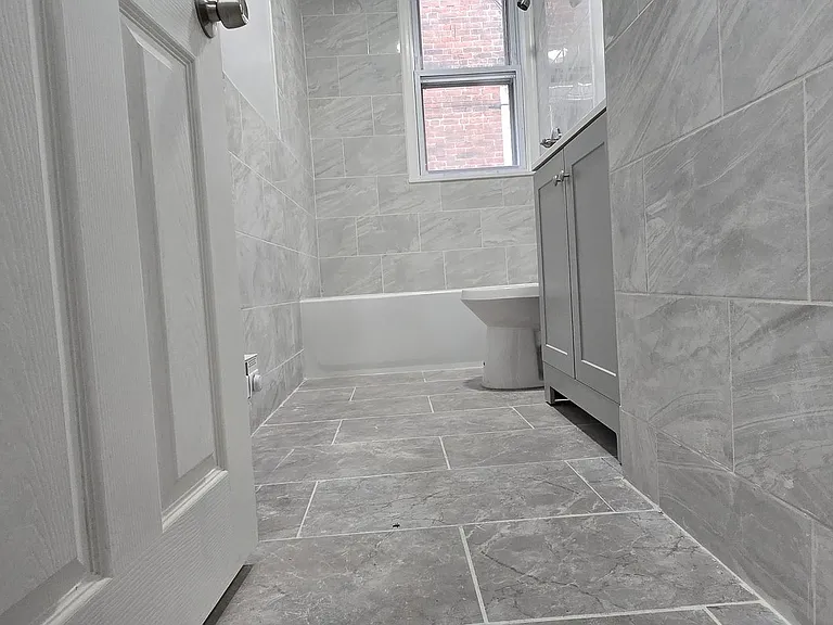 1411 W Loudon St — Photo 53