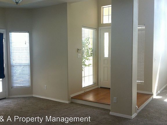2nd image of 1328 E La France Dr