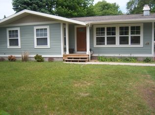 1176 W Hile Rd, Norton Shores, MI 49441