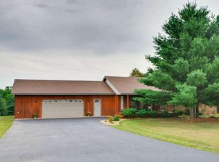 702 Packer Dr, Hudson, WI 54016