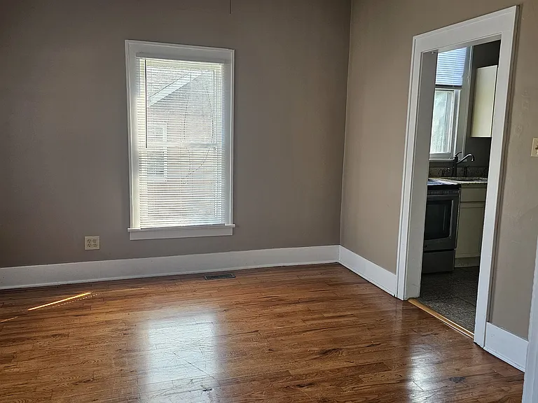 774 Garrison Ave — Photo 14