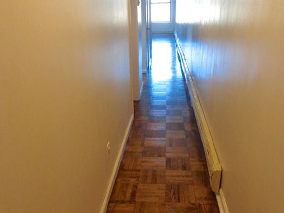 3rd image of 635 Flatbush Ave