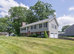 1 Harmony Ln, Methuen, MA 01844