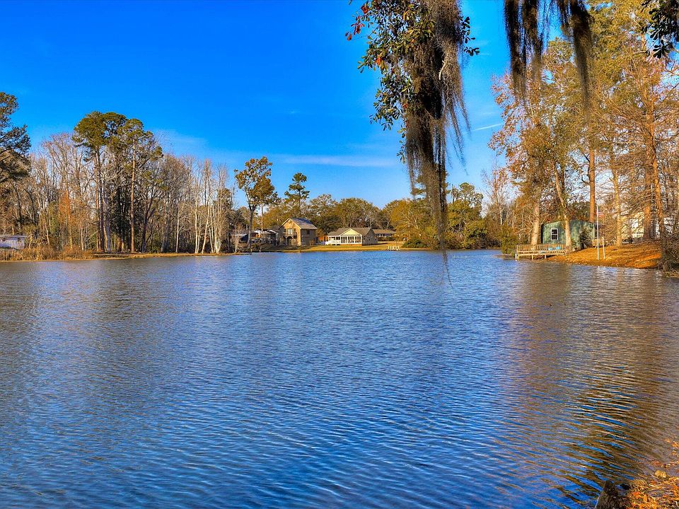 56th image of 134 Lake Bluff Drive