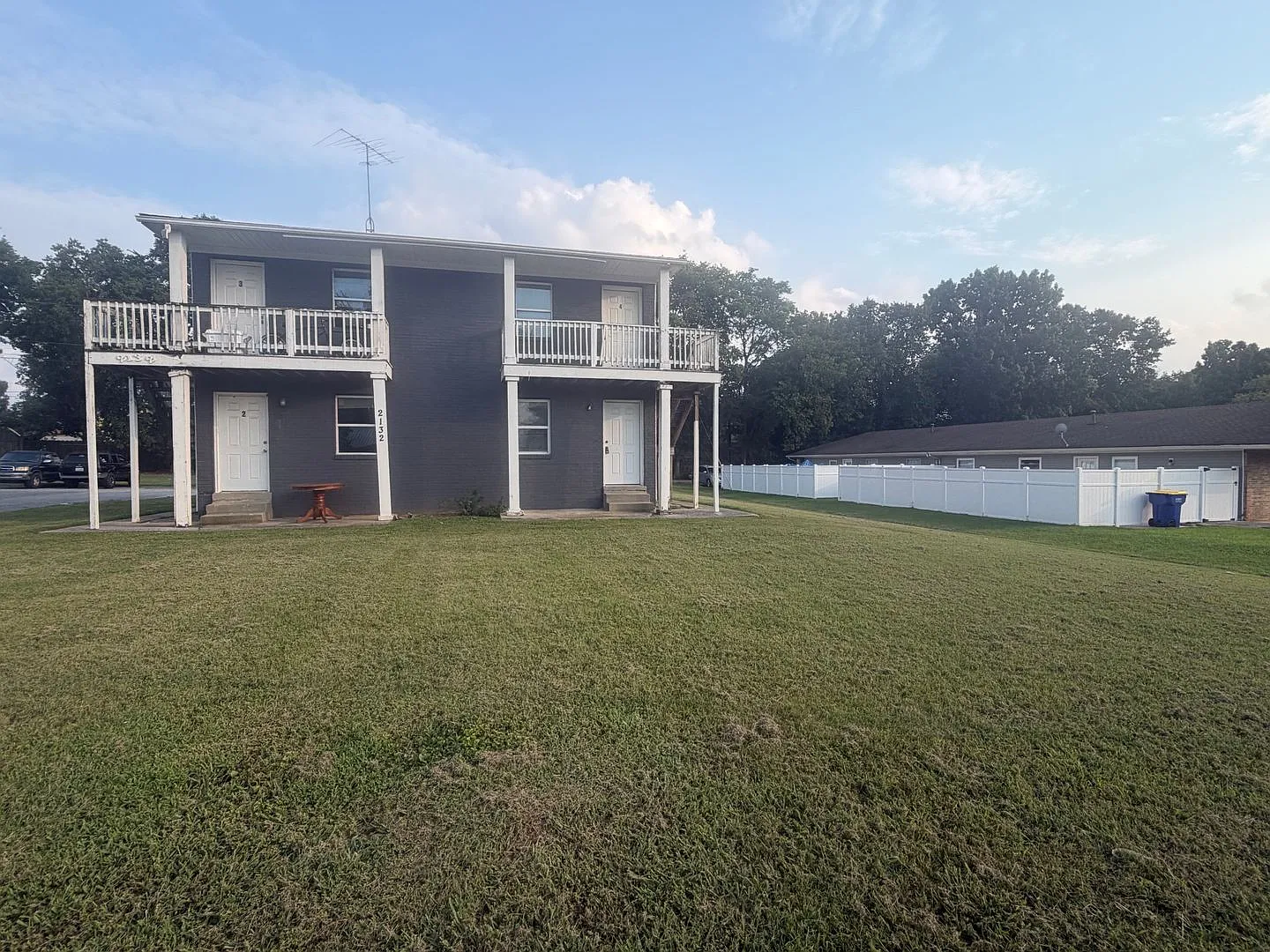 2132 Rockcreek Drive — Photo 2