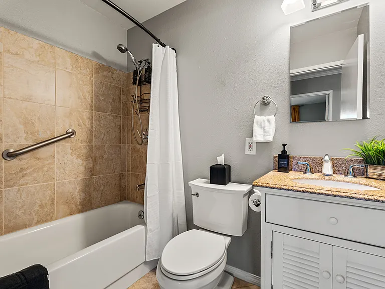 401 Lado De Loma Dr — Photo 10