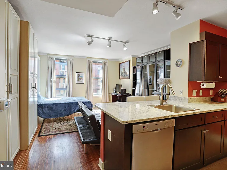 616 E St NW #708 — Photo 6
