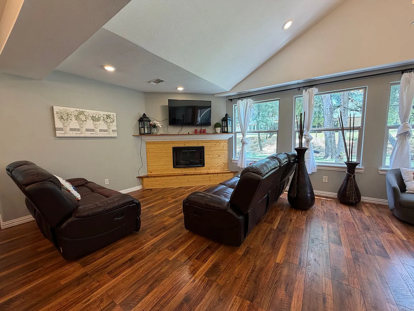 Available Now 3 Bedroom 2 Bath Home In Nw Fort Worth — Photo 4