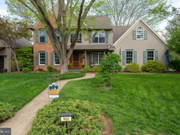 960 Hetrick Ave, Palmyra, PA 17078
