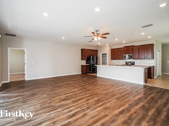4th image of 413 Kestrel Dr