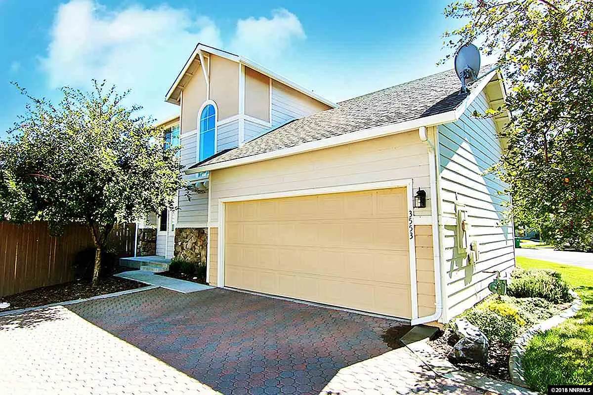 3553 Herons Cir photo 1