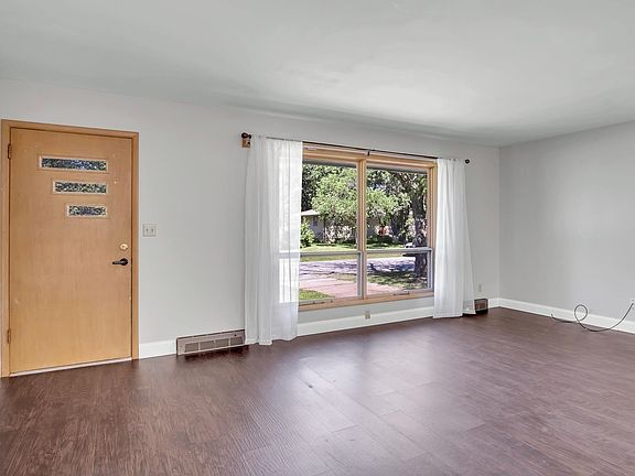 5th image of 2310 Ivy Ave