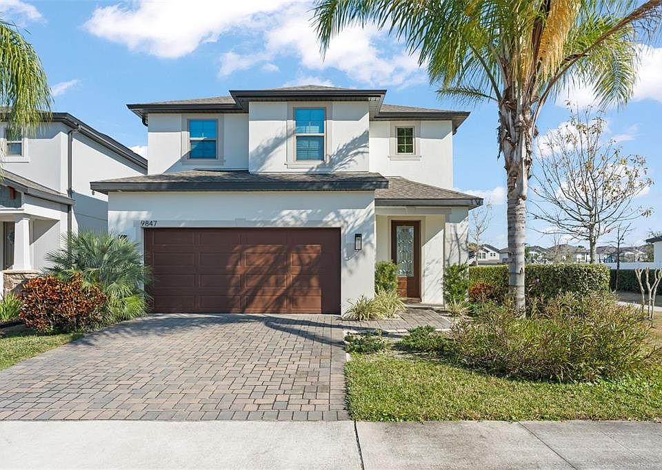 1st image of 9847 Aurea Moss Ln