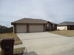 635 S Ashton Ave, Republic, MO 65738